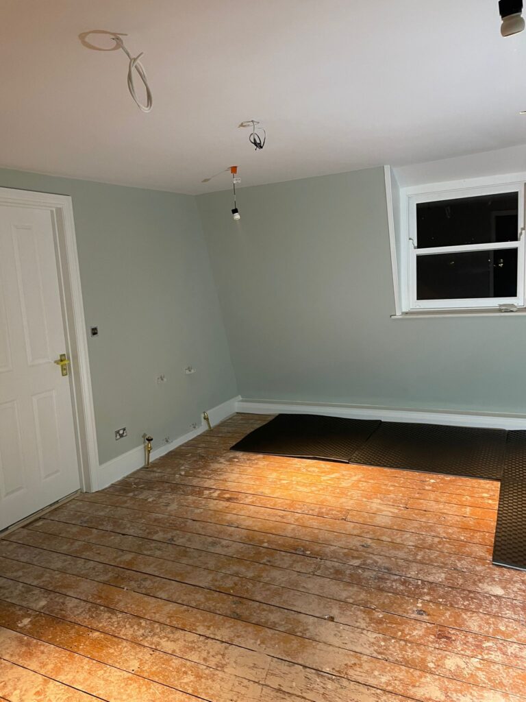 Painting and decorating, Wood Flooring
